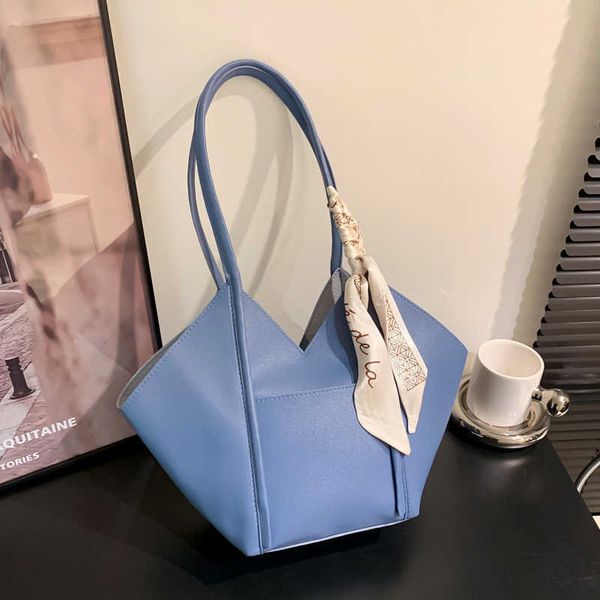 spring new bag women's sweet underarm bag fashion texture large capacity women's bag one shoulder handbag
spring new bag women's sweet underarm bag fashion texture large capacity women's bag one shoulder handbag