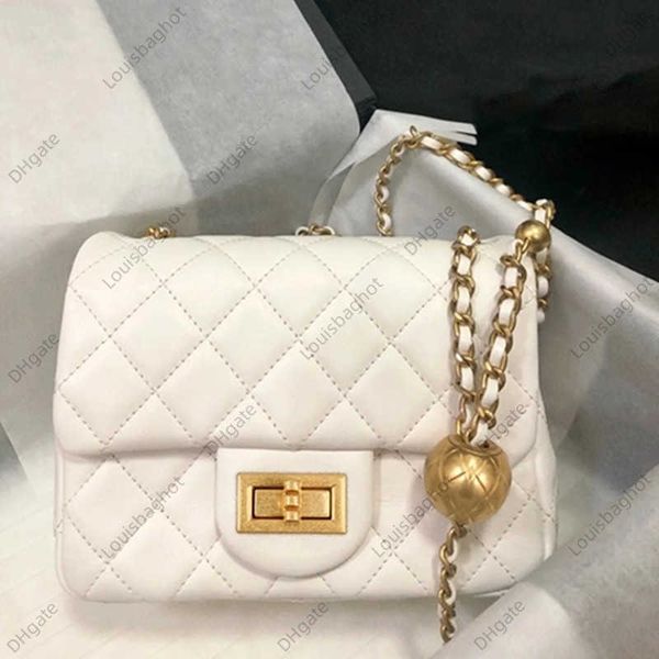 fangchuzi golden ball chain bag fashion trend lingge lock buckle sheepskin women's bag one shoulder oblique cross small square bag
fangchuzi golden ball chain bag fashion trend lingge lock buckle sheepskin women's bag one shoulder oblique cross small square bag