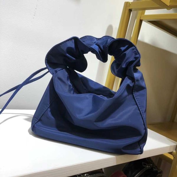 ins cute nylon waterproof pillow bag underarm bag cloud pleated one shoulder women's bag oxford cloth portable small bag
ins cute nylon waterproof pillow bag underarm bag cloud pleated one shoulder women's bag oxford cloth portable small bag