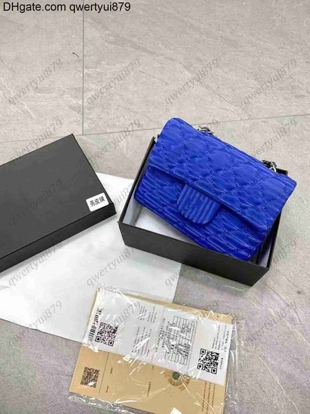 women's classic mini flap bags fashion metal hardware matelasse quilted purse shoulder crossbody wallet nylon handbags designer bag qwe
women's classic mini flap bags fashion metal hardware matelasse quilted purse shoulder crossbody wallet nylon handbags designer bag qwe