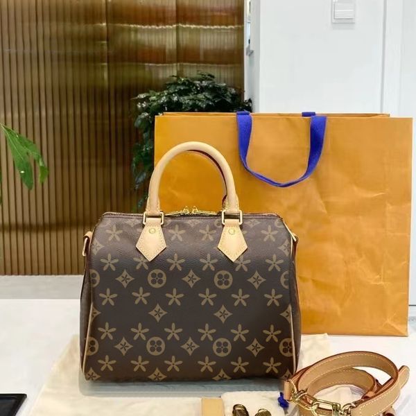 luxury designer speedy m41113 handbag luggage bags cowhide clutch women stuff sacks purses tote cross body hobo men travel bags shoulder bag
luxury designer speedy m41113 handbag luggage bags cowhide clutch women stuff sacks purses tote cross body hobo men travel bags shoulder bag
