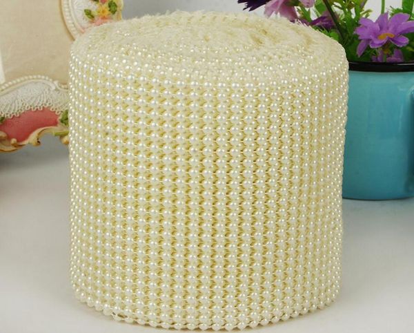 10yard 24row half round pearl beads bendable mesh wrap roll chain trim for sewing apperal bag shoes cap decoration3753781
10yard 24row half round pearl beads bendable mesh wrap roll chain trim for sewing apperal bag shoes cap decoration3753781