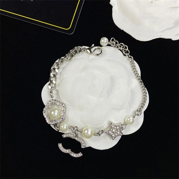 luxury charm bracelets designer for women classic jewelry letter ccity woman gold bracelets men's cuff bracelet 764432, Golden;silver
luxury charm bracelets designer for women classic jewelry letter ccity woman gold bracelets men's cuff bracelet 764432, Golden;silver