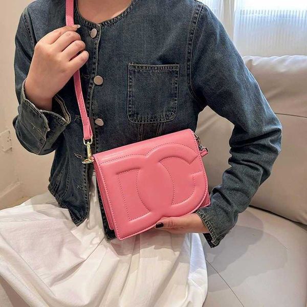 2023 new designer shoulder bag fashion bags letter d crossbody handbag leather luxury g- female evening messenger purses 230612
2023 new designer shoulder bag fashion bags letter d crossbody handbag leather luxury g- female evening messenger purses 230612