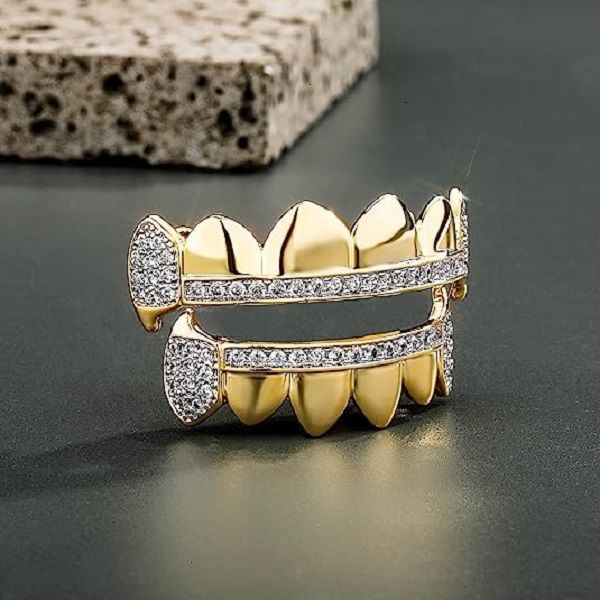 14k gold plated iced out cz and bottom vampire fangs werewolf grillz for your teeth hip hop halloween accessory, Black
14k gold plated iced out cz and bottom vampire fangs werewolf grillz for your teeth hip hop halloween accessory, Black