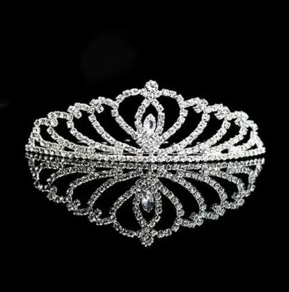 whole beautiful rhinestone headpieces crystal hair comb for women or girls wedding party gift silver decorative head tiara4957977
whole beautiful rhinestone headpieces crystal hair comb for women or girls wedding party gift silver decorative head tiara4957977