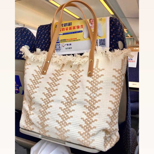 canvas tote commuter bag new summer fashion fashionable large capacity tassel woven bag women's one shoulder handbag
canvas tote commuter bag new summer fashion fashionable large capacity tassel woven bag women's one shoulder handbag