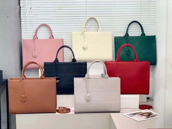leather designer handbag, crossbody bag, women's shoulder bag, handbag diamond plaid wallet, shopping fashion, luxury handbag, classic
leather designer handbag, crossbody bag, women's shoulder bag, handbag diamond plaid wallet, shopping fashion, luxury handbag, classic