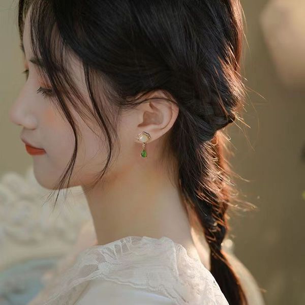 sterling silver necklace women's longevity lock vintage palace fashion pendant chinoiserie style short clavicle snake bone chain
sterling silver necklace women's longevity lock vintage palace fashion pendant chinoiserie style short clavicle snake bone chain
