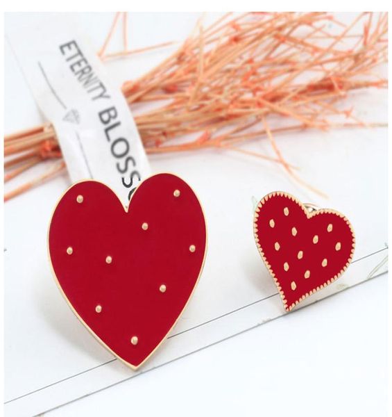 2pcsset cartoon red big small heart enamel pins cute women brooch denim jackets lapel pin decoration badge fashion jewelry gift f1065089, Red;brown
2pcsset cartoon red big small heart enamel pins cute women brooch denim jackets lapel pin decoration badge fashion jewelry gift f1065089, Red;brown
