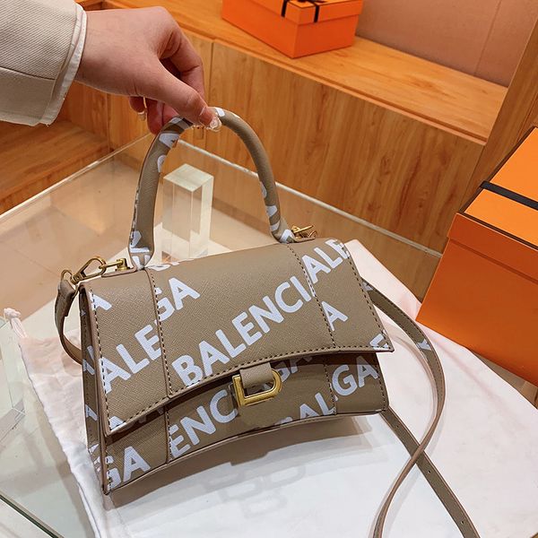 fashion women shoulder bags messenger bag pu leather handbags wallet purse ladies cosmetic crossbody bags
fashion women shoulder bags messenger bag pu leather handbags wallet purse ladies cosmetic crossbody bags