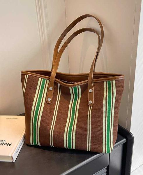 canvas bag women's high capacity new summer commuter tote bag fashion contrast color large bag handheld shoulder bag
canvas bag women's high capacity new summer commuter tote bag fashion contrast color large bag handheld shoulder bag