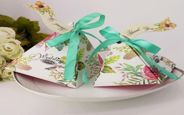 100pcs sweet triangle candy box with ribbons wedding favor boxes party supplies bags wedding gift boxes bags1042241
100pcs sweet triangle candy box with ribbons wedding favor boxes party supplies bags wedding gift boxes bags1042241