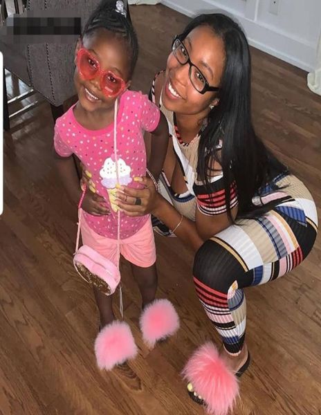 1pairs2pcs summer kids fur slippers slides furry real fox fur flip flops flat children rainbow shoes girls sandals2216338, Black;grey
1pairs2pcs summer kids fur slippers slides furry real fox fur flip flops flat children rainbow shoes girls sandals2216338, Black;grey