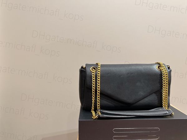 calypso chain bag mirror quality 1:1 leather envelope flap bag classic women large capacity shoulder bag luxury metal sequin letter designer
calypso chain bag mirror quality 1:1 leather envelope flap bag classic women large capacity shoulder bag luxury metal sequin letter designer