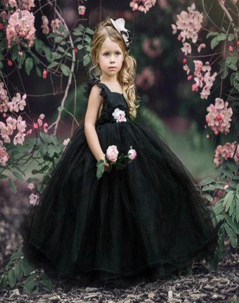 elegant black flower girls dresses gown with tulle handmade flower fluffy sleeveless first holy communion backless girls pageant d9961044, White;blue
elegant black flower girls dresses gown with tulle handmade flower fluffy sleeveless first holy communion backless girls pageant d9961044, White;blue
