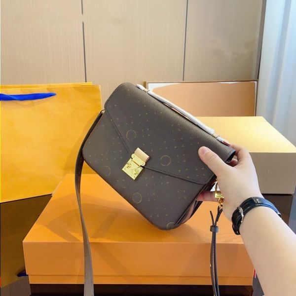 flower designers crossbody metis elegant genuine women handbag messenger bags pochette leather bag embossing womens luxurys shoulder bagbags
flower designers crossbody metis elegant genuine women handbag messenger bags pochette leather bag embossing womens luxurys shoulder bagbags