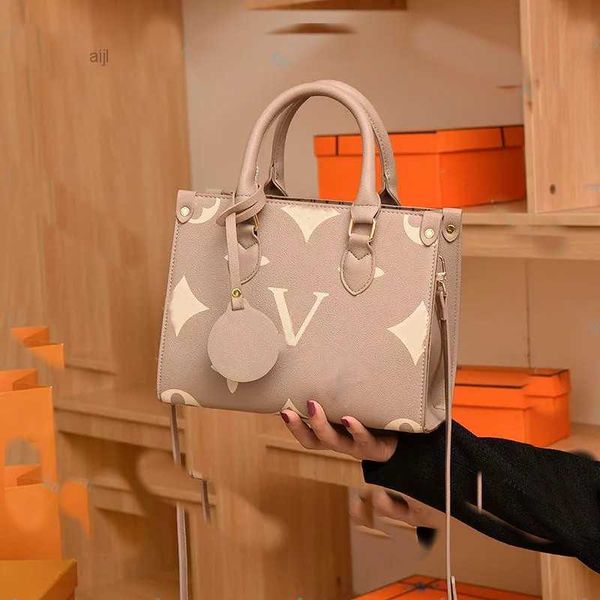 tote crossbody bag shopping fashion crafty onthego pm women luxurys designers bags messenger
tote crossbody bag shopping fashion crafty onthego pm women luxurys designers bags messenger