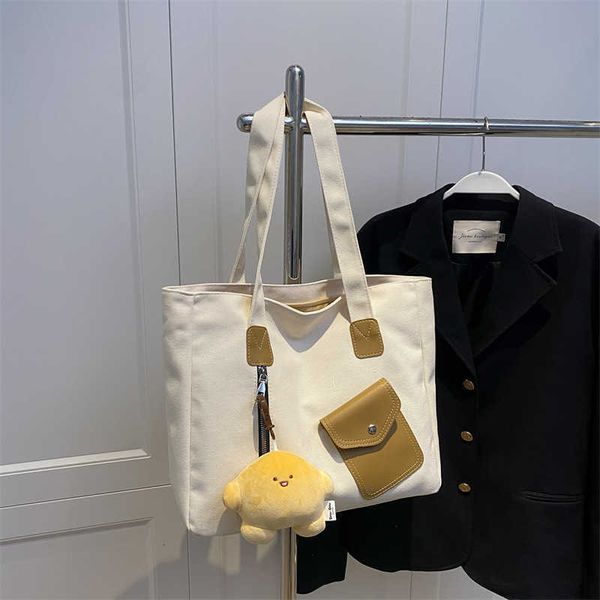 tote bag small design ins canvas bag female college students class shoulder bag commuting large capacity handbag fashion bag
tote bag small design ins canvas bag female college students class shoulder bag commuting large capacity handbag fashion bag