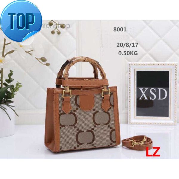 designer bags womens diana bamboo tote bag luxury digner handbag leather shoulder purse fashion pochette factory direct sale promotion
designer bags womens diana bamboo tote bag luxury digner handbag leather shoulder purse fashion pochette factory direct sale promotion