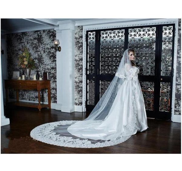 2019 fashion cathedral wedding veil promotion with comb twolayers beautiful lace appliques v us de noiva8440762, Black
2019 fashion cathedral wedding veil promotion with comb twolayers beautiful lace appliques v us de noiva8440762, Black