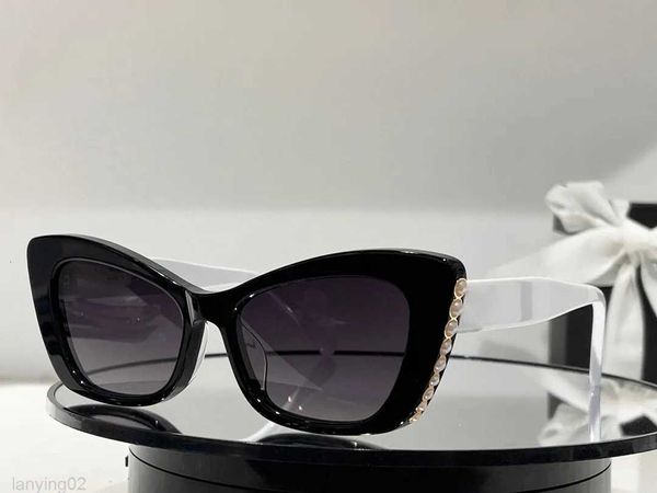womens sunglasses for women men glasses mens 9021 fashion style protects eyes lens with random, White;black
womens sunglasses for women men glasses mens 9021 fashion style protects eyes lens with random, White;black