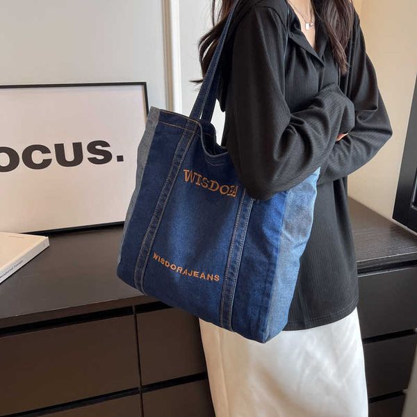 ins versatile denim shoulder bag women's large capacity student canvas bag women's handbag commuter bag
ins versatile denim shoulder bag women's large capacity student canvas bag women's handbag commuter bag