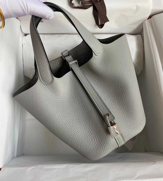 designer picotin lock bags vegetable basket lychee grain tc leather hand sewn wax thread all-steel hardware portable women's bag fashio
designer picotin lock bags vegetable basket lychee grain tc leather hand sewn wax thread all-steel hardware portable women's bag fashio