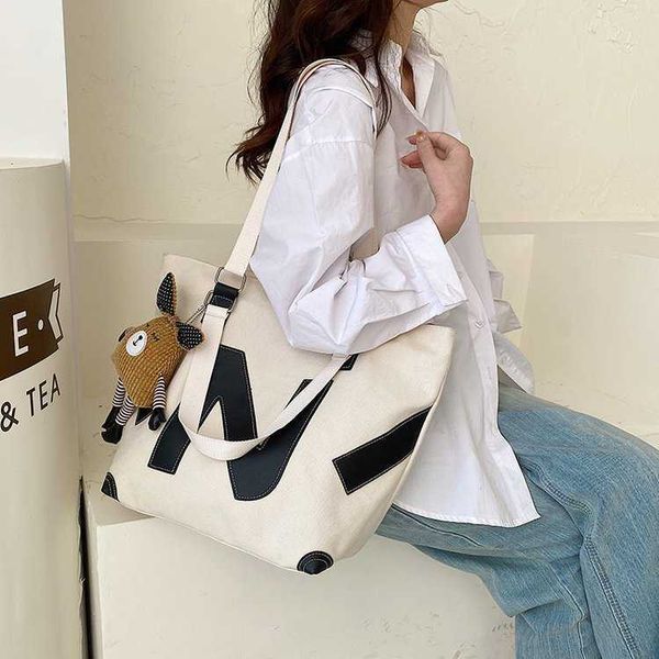 fashion graffiti large bag (korean version) women's leisure tote bag (shopping out) one shoulder messenger bag (hand canvas bag)
fashion graffiti large bag (korean version) women's leisure tote bag (shopping out) one shoulder messenger bag (hand canvas bag)