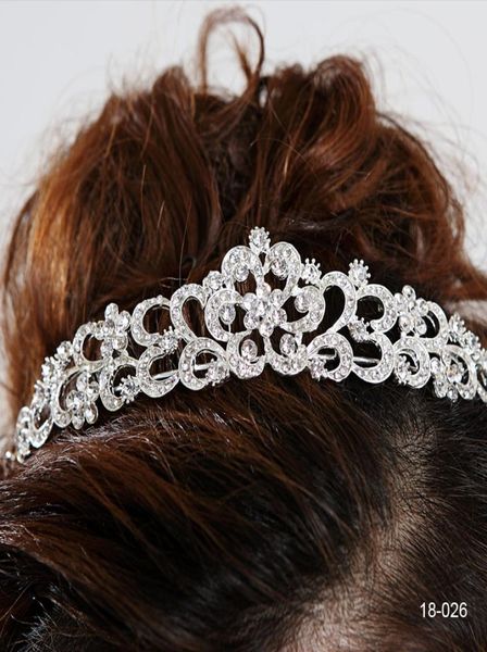 18026 hair tiaras in stock 2019 diamond rhinestone wedding crown hair band tiara bridal prom evening jewelry headpieces2802898, White
18026 hair tiaras in stock 2019 diamond rhinestone wedding crown hair band tiara bridal prom evening jewelry headpieces2802898, White