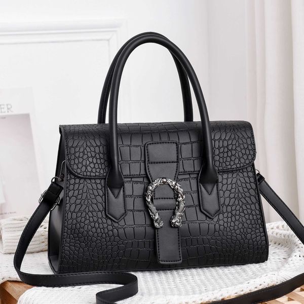 bag women's bag new shoulder handbag fashion crossbody bag versatile large pillow bag
bag women's bag new shoulder handbag fashion crossbody bag versatile large pillow bag