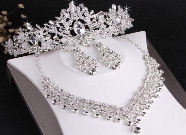 luxury designer jewelry sets for bride wedding party crystal crowns necklace earring sets headbands shining rhinestone headpieces 7808312, White
luxury designer jewelry sets for bride wedding party crystal crowns necklace earring sets headbands shining rhinestone headpieces 7808312, White