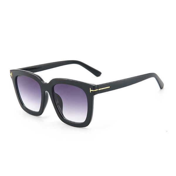 sunglasses luxury fashion outdoor designer summer women tom classical polarized ford cool square new fashion t word sunglasses men and women, White;black
sunglasses luxury fashion outdoor designer summer women tom classical polarized ford cool square new fashion t word sunglasses men and women, White;black