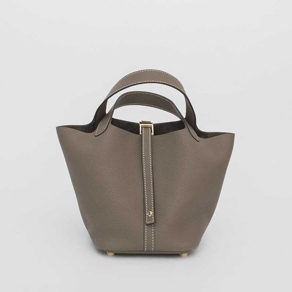 luxury designer bag picotin lock basket simple and fashionable bag 2023 head layer cowhide leisure small crowd handbag leather tote cr3b
luxury designer bag picotin lock basket simple and fashionable bag 2023 head layer cowhide leisure small crowd handbag leather tote cr3b