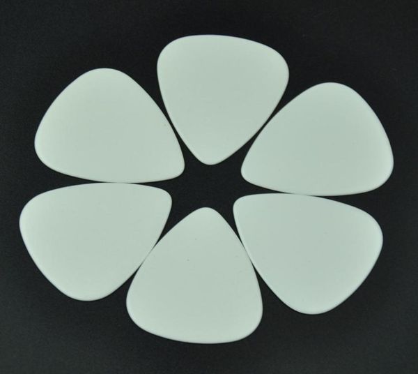 lots of 100 pcs heavy 096mm blank guitar picks plectrums no print celluloid solid white3153114
lots of 100 pcs heavy 096mm blank guitar picks plectrums no print celluloid solid white3153114
