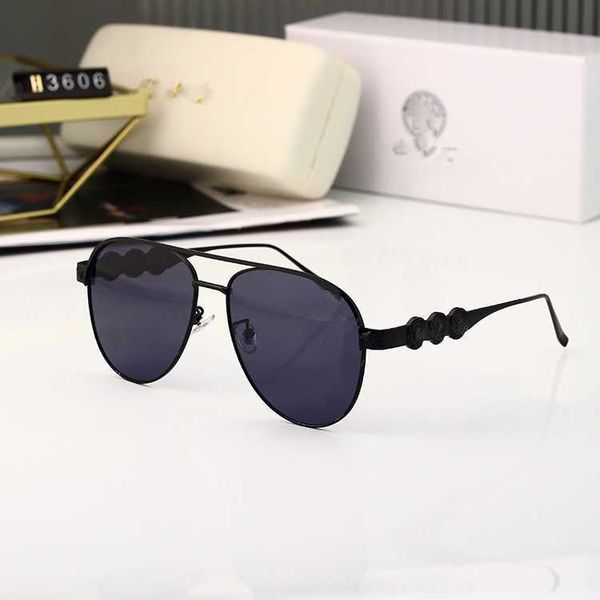 versage vercace sunglass mens womens sunglasses vintage fashion metal glasses men's and women's beauty head sunscreen personality, White;black
versage vercace sunglass mens womens sunglasses vintage fashion metal glasses men's and women's beauty head sunscreen personality, White;black