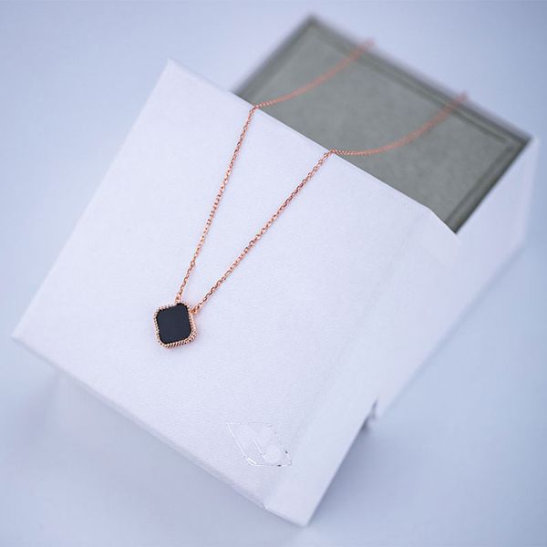 clover necklace heart necklace necklaces designer moissanite pendant 18k gold plated cuban link sweater chain luxury jewelry pearl necklace, Silver
clover necklace heart necklace necklaces designer moissanite pendant 18k gold plated cuban link sweater chain luxury jewelry pearl necklace, Silver