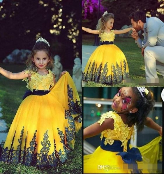 lovely yellow princess ball gowns flower girls dress with short cap sleeves crew neck puffy skirt lace appliques little kids pagea8758823, White;blue
lovely yellow princess ball gowns flower girls dress with short cap sleeves crew neck puffy skirt lace appliques little kids pagea8758823, White;blue