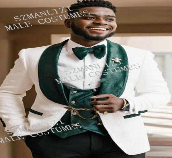2020 men wedding tuxedos white floral green velvet double breasted vest shawl lapel groom suits men wedding dress man wear3707724, Black;gray
2020 men wedding tuxedos white floral green velvet double breasted vest shawl lapel groom suits men wedding dress man wear3707724, Black;gray