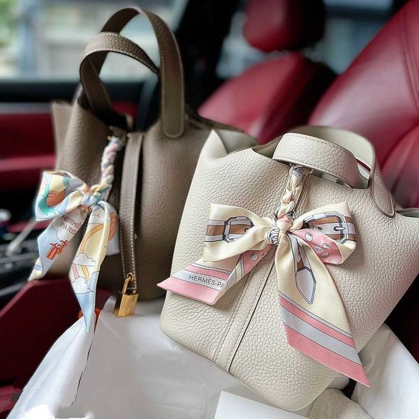 designer picotin lock bags 2023 new togo layer cow skin litchi grain vegetable basket bucket bag fashion large capacity handheld women'
designer picotin lock bags 2023 new togo layer cow skin litchi grain vegetable basket bucket bag fashion large capacity handheld women'