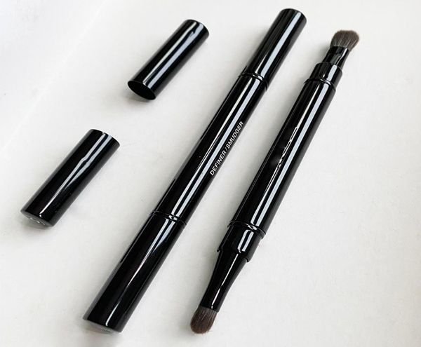 cc retractable dual tip eyeshadow definersmudger makeup brush doubleended portable travel eye shadow blending cosmetics tools2735291
cc retractable dual tip eyeshadow definersmudger makeup brush doubleended portable travel eye shadow blending cosmetics tools2735291