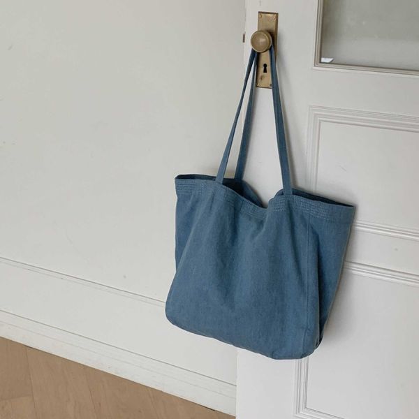 new version large capacity single shoulder tote bag artistic women's bag versatile portable ins women's canvas bag
new version large capacity single shoulder tote bag artistic women's bag versatile portable ins women's canvas bag