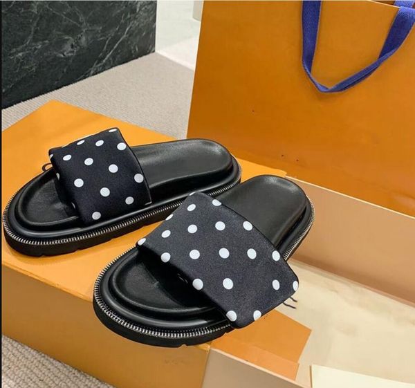 woman sandals flip flops for women stylish slipper fashion classics sandal flat shoes slide eu 35-42, Black
woman sandals flip flops for women stylish slipper fashion classics sandal flat shoes slide eu 35-42, Black