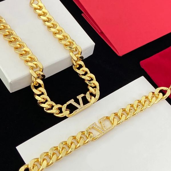 fashion gold bracelets letter designer luxury jewlery woman girl silver jewellery accessories wholesale
fashion gold bracelets letter designer luxury jewlery woman girl silver jewellery accessories wholesale