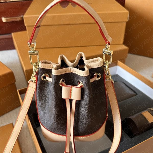 designer bag genuine leather handbag shoulder bucket bags fashion crossbody bag three in one brown with pattern flowers purse card bag
designer bag genuine leather handbag shoulder bucket bags fashion crossbody bag three in one brown with pattern flowers purse card bag