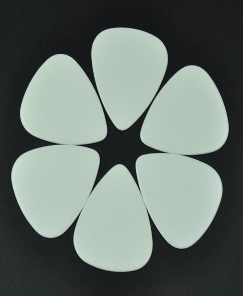 lots of 100 pcs heavy 096mm blank guitar picks plectrums no print celluloid solid white8320374
lots of 100 pcs heavy 096mm blank guitar picks plectrums no print celluloid solid white8320374