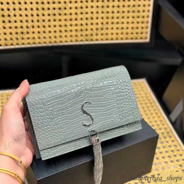 tassel bag designer bag crocodile grain tassel chain decoration genuine cowhide leather shoulder bag crossbody bag clutch bag fashion street
tassel bag designer bag crocodile grain tassel chain decoration genuine cowhide leather shoulder bag crossbody bag clutch bag fashion street