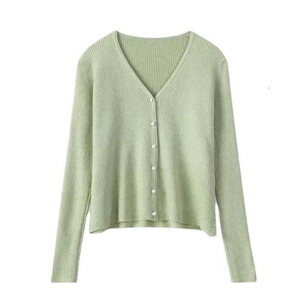 women s knits tees 2023 cardigan pearl button v neck knitted sweater gentle wind short section 1065 230701, White
women s knits tees 2023 cardigan pearl button v neck knitted sweater gentle wind short section 1065 230701, White