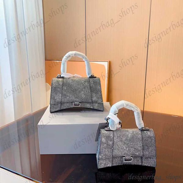 designer bag shoulder bag luxurys handbags designer tote bag luxury bag cowboy grain leather bag crossbody designer bags pochette wallet den
designer bag shoulder bag luxurys handbags designer tote bag luxury bag cowboy grain leather bag crossbody designer bags pochette wallet den