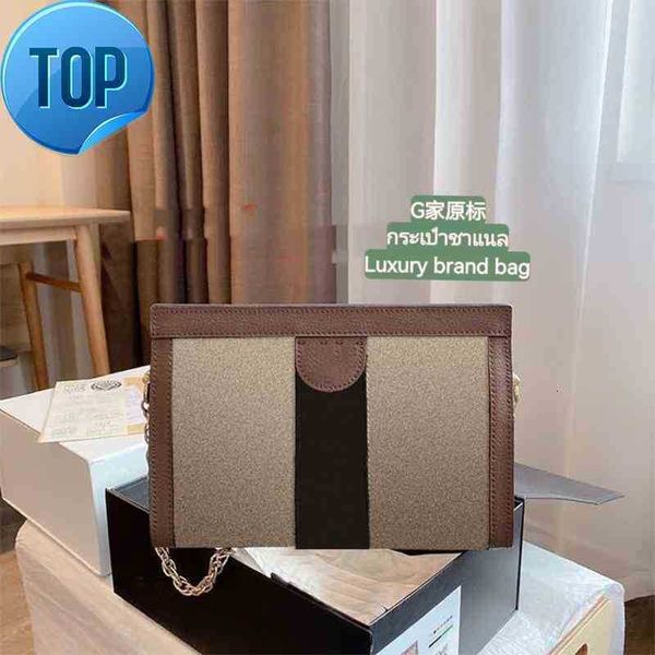 factory direct sale 2023 new g family letter printing clip fashion chain msenger net red men's and women's universal hand designer
factory direct sale 2023 new g family letter printing clip fashion chain msenger net red men's and women's universal hand designer